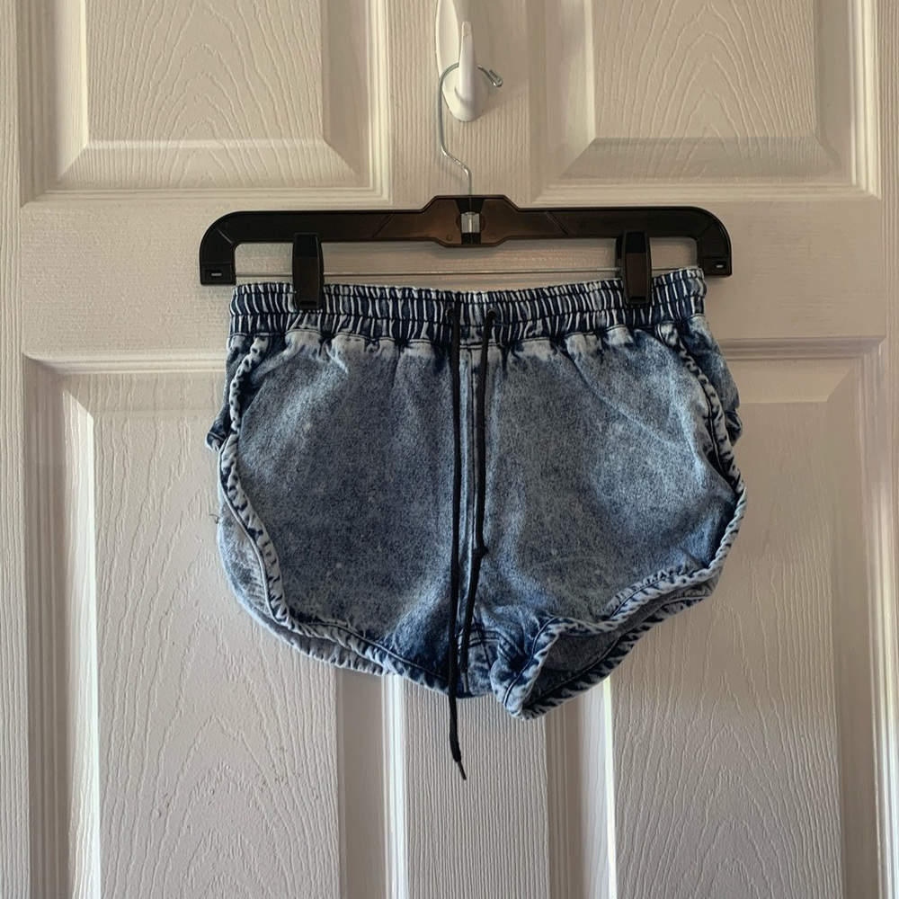 Stretchy shorts